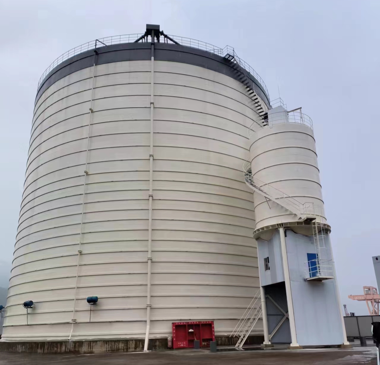 敦煌10万吨水泥钢板库